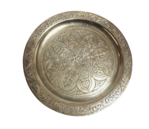 Assiette de présentation ronde en métal avec incrustation dorée et motif glamour gravé pour la décoration de table de fête - Product Image 5