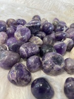 Pierres d'améthyste rondes de qualité supérieure avec une coloration violet foncé, des bords lisses et une texture polie pour les collectionneurs, la décoration et le bien-être