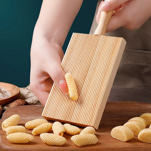 Tabla de madera de acacia natural para gnocchi, espátula para mantequilla y herramienta para hacer pasta/macarrones con mango largo - Product Image 6