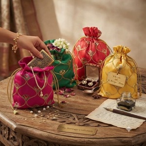 Sacs cadeaux en satin brodé multicolores avec cordon de serrage, pochettes en brocart, pochettes à bijoux, sacs pour cadeaux de fête, sacs pour cadeaux de mariage, sacs Potli - Product Image 1