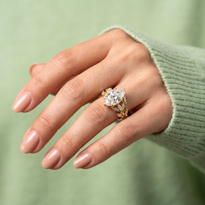 แหวนหมั้นมอสซาไนต์ทรงมาร์คีส์สุดหรู แหวนทอง 14K ประดับดอกไม้ - Product Image 1