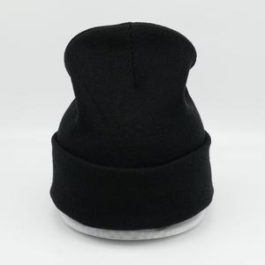 Gorro de Punto Trenzado, Cálido y Suave, para Invierno, con Logotipo Personalizado, OEM, Marca Privada, Venta al Por Mayor, Proveedor de Gorros - Product Image 2
