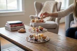 Support à gâteau de luxe en résine écologique, 2 pièces, pour présentation de desserts de mariage et d'anniversaire, fait main, décoratif - Product Image 3