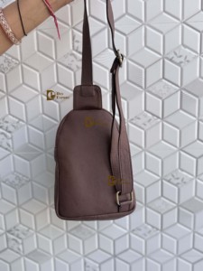 Sac à bandoulière en cuir véritable de haute qualité, sculpté et travaillé, élégant et tendance, sac de voyage, facile à transporter, multi-usages - Product Image 4