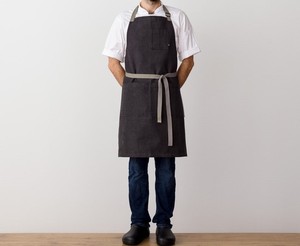 Tablier de bar professionnel léger en toile avec sangle en cuir réglable, poches, broderie personnalisée du nom de la marque, impression sérigraphique - Product Image 3