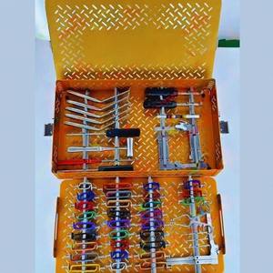 Set de Retractores para Cirugía Ortopédica de Columna Cervical con Caja de Aluminio, Sistema de Retracción Cervical Shadow Line con Cuchillas, CE - Product Image 4