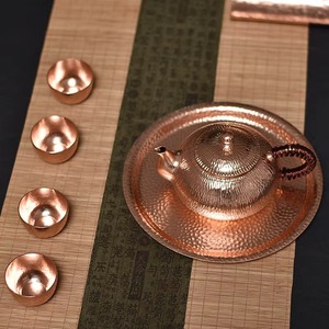 Plateau circulaire en cuivre martelé, artisanat métallique, plat de service décoratif - Product Image 4