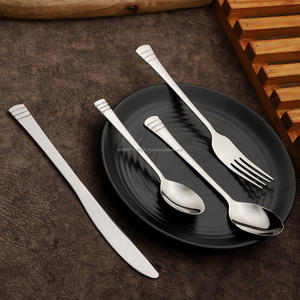 Juego de cubiertos/cubiertos de acero inoxidable con amapola PVD negra Grado 202/304 Cuchara brillante Tenedor y cuchillo Cuchara de bebé para mesa de cena - Product Image 4