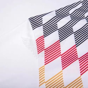Uniforme de Fútbol Personalizado Unisex |   Equipación de Fútbol de Alta Calidad |   Conjunto de Dos Piezas |   Nuevo Diseño |   Colores de Logotipo Personalizados |   Spandex/Poliéster | - Product Image 2