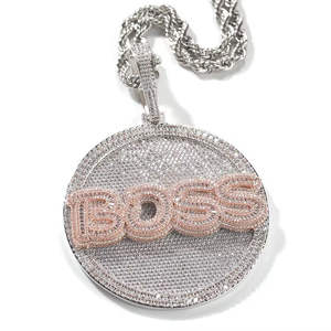 Colgante de plata personalizado estilo hip hop con diamantes de moissanita, corte brillante redondo, joyería llamativa para fiestas y regalos. - Product Image 3