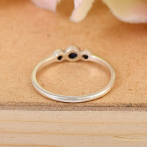 Anillo Apilable de Plata de Ley 925 con Engaste de Bisel, Gema de Zafiro Azul Natural, Forma Redonda, Elegante, Moderno, Clásico, para Boda - Product Image 5