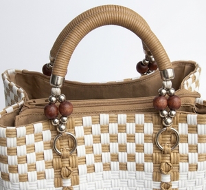 Sac fourre-tout tissé à la main en paille plastique, de luxe, vintage, avec poignée perlée, pour l'été, la plage, le shopping, sac à bandoulière pour femme, vente en gros - Product Image 5