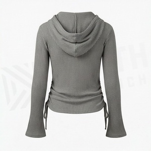 Sweat à capuche en coton pour femme, manches longues, coupe courte, poche cargo, respirant, design personnalisé imprimé, vêtements de haute qualité - Product Image 2