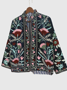 Veste à col mandarin brodée à la main avec des motifs floraux, manches longues, en coton, pour adulte, style Prairie Chic, à porter en automne - Product Image 3