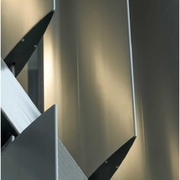 Panneau de ventilation à lamelles en aluminium moderne, fonctionnement horizontal automatisé, revêtement mural extérieur de façade de bâtiment, taille personnalisée