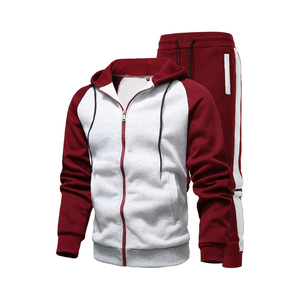Ensemble de survêtement pour homme en mélange coton-polyester de haute qualité, personnalisable, avec sweat à capuche et pantalon de survêtement contrastés, 2 pièces - Product Image 1