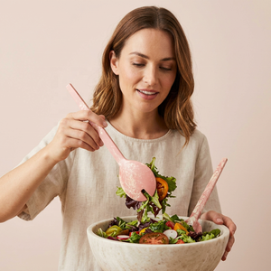 Nouveaux ensembles de couverts à salade en résine faits à la main avec manche en résine, personnalisables, écologiques, compatibles lave-vaisselle, pour la maison et les mariages - Product Image 1