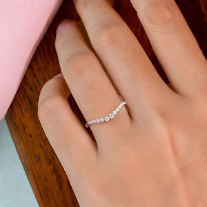 Anillo Delicado Curvo de Circonia Cúbica con Diseño Único, Corte Redondo, Plata de Ley 925, Anillos de Boda, Anillos de Compromiso, Joyería para Aniversario - Product Image 3