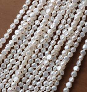 Perles de pain en gros, perles bouton à fort lustre 5-6mm, perles d'eau douce, perles en vrac, perles pomme de terre, fils de perles pour le bricolage - Product Image 1