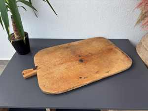 Tabla de pan turca vintage, tabla de cortar y servir de madera maciza antigua, decoración rústica para cocina de estilo granja, bandeja de madera dura hecha a mano - Product Image 2