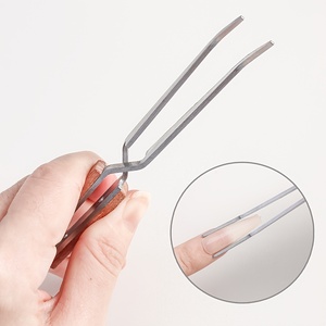 Pinza para Dar Forma a las Uñas de Acero Inoxidable de 16 cm, Reutilizable, Forma Plana con Punta Curva para Manicura, Pedicura y Cuidado de la Belleza - Product Image 4