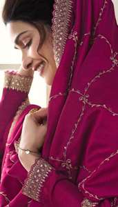 Salwar Kameez ethnique pour femmes en soie georgette avec broderies, ensemble salwar Anarkali Kurta et pantalon avec dupatta - Product Image 3