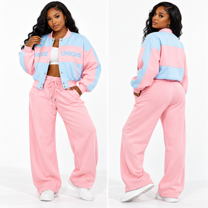 Ensemble de sport respirant personnalisé Gamma Phi Delta Sorority avec logo brodé sur le devant, bleu ciel rose, ensemble en molleton à manches longues - Product Image 3