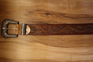 Cinturón de cuero genuino vaquero occidental exclusivo hecho a medida fabricante y mayorista tallado a mano - Product Image 4