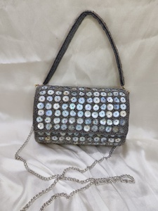 Bolso de Mano Clásico de Lona Hecho a Mano con Cuentas de Perlas y Cadena, para Fiestas Nocturnas, Bodas, Regalo de Moda - Product Image 4