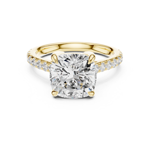 Bague de fiançailles solitaire en or jaune avec diamant de laboratoire taille coussin et bande pavée de diamants - Product Image 5