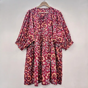 Robe décontractée mi-longue pour femme en coton tissé 100% uni, à manches courtes, taille empire, style babydoll, coupe ample et fonctionnelle à col en V oversize - Product Image 4