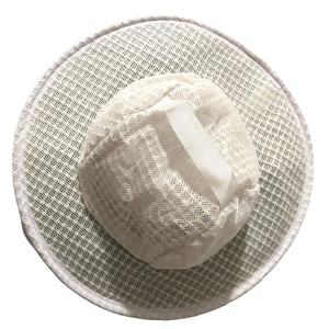 Voile d'apiculture respirant en maille aérée de polyester blanc avec sangle réglable pour une protection optimale - Product Image 1