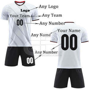 Tenue de football sportive, tissu léger, design confortable, parfaite pour le jeu en extérieur et les entraînements quotidiens - Product Image 3