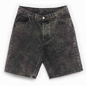 Shorts en jean délavé personnalisés avec logo pour homme – Style streetwear robuste - Product Image 1