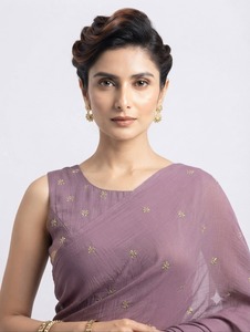 Sari de Crepé Lavanda con Bordado Dorado, Traje Tradicional Indio para Mujer, Estilo Casual, Largo hasta el Suelo, Corte Regular, Estilo Bollywood, Secado Rápido - Product Image 2