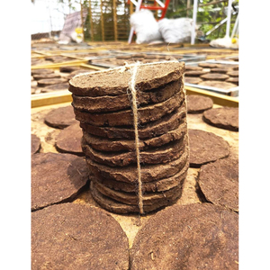 Pastel de Estiércol de Vaca, Producto de la Mejor Calidad, Cultivo Orgánico y Uso de Combustible Natural, Pastel 100% de Estiércol de Vaca - Product Image 1