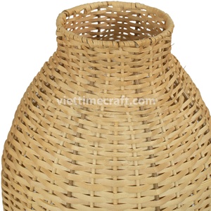 Jarrón de Ratán Artesanal, Diseño de Mimbre de Alta Gama con Tapa de Cúpula, Lujo Sostenible al por Mayor desde Vietnam - Product Image 4