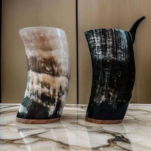 Lunettes en verre corne de première qualité conçues pour les marchés internationaux allient les tendances de la mode moderne et un style distinctif - Product Image 1