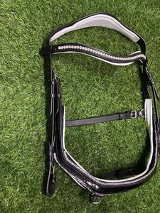Bridon Annabelle Equestrian Micklem en cuir noir de haute qualité, équipement équestre de qualité supérieure, article unique, fournisseur. - Product Image 1