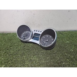 ชุดหน้าปัดเรือนไมล์มือสองสำหรับรถยนต์ M-class รุ่น A2515400448 - Product Image 3