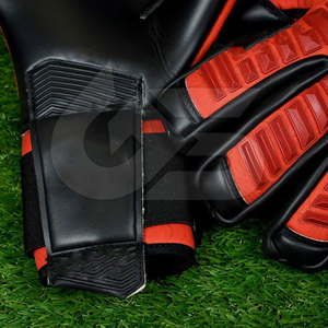 Gants de gardien de but en cuir véritable, durables, avec logo personnalisé, étanches, réglables, pour l'extérieur, marque privée - Product Image 4