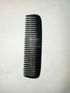 Peigne en corne fait main de qualité supérieure, artisanat naturel durable pour les cheveux et la barbe, avec une finition lisse et durable et un massage du cuir chevelier - Product Image 4