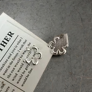 ต่างหูเงินแท้ S925 ดีไซน์เกาหลี รูปดอกไม้เล็กๆ สไตล์เกาหลี เรียบง่าย ย้อนยุค แฟชั่น - Product Image 1