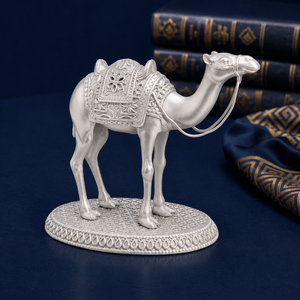 Idolo de Camello Chapado en Plata 999 de Jaipur Metals |   100% Latón |   Decoración y Regalos Modernos para la Oficina en Casa |   10x6.5x8cm |   189g - Product Image 1