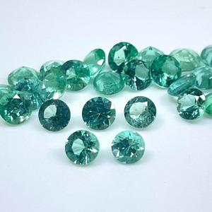 Lot de pierres précieuses d'émeraude colombienne naturelle, taille diamant ronde 3 mm, non traitées, vert premium, pour la vente en gros - Product Image 2