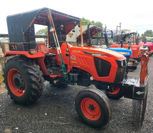 รถแทรกเตอร์คุณภาพสูง Kubota MU5502 ขับเคลื่อน 2 ล้อ เครื่องยนต์ดีเซล 55 แรงม้า รถแทรกเตอร์สำหรับการเกษตร พร้อม PTO, ระบบยกไฮดรอลิก และโครงสร้างที่ทนทาน - Product Image 1