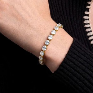 Pulsera con Dijes de Moissanita para Mujer, Plata de Ley 925, Lujosa y Brillante, 15 Gramos, Joyería Elegante para Boda, Fiesta, Aniversario, Regalo - Product Image 4