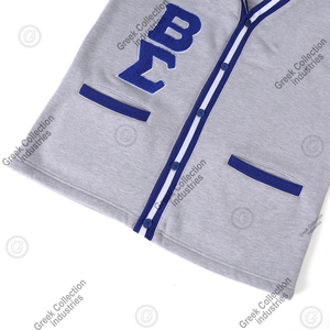 เสื้อคาร์ดิแกนแบบมีปก คอลเลคชั่นพิเศษสำหรับชมรมฟิ เบต้า ซิกมา สำหรับผู้หญิง คอวี สีเทา-น้ำเงินตัดกัน  เสื้อแจ็คเก็ตวาร์ซิตี้ผ้าฟลีซ 100% คอตตอนสำหรับผู้ชาย - Product Image 6