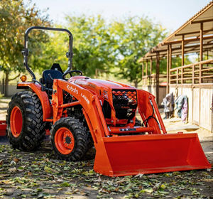 Mini-tracteur Kubota BX25D avec chargeur frontal et pelle arrière, tracteur <span class=keywords><strong>utilitaire</strong></span> compact diesel 4x4 pour travaux agricoles, aménagement paysager et terrassement - Product Image 5