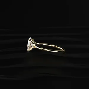 2CT VVS-VS Clarity IGI Certified Oval Solitaire Diamond <b>Ring</b> Special for New Bride From <b>Indian</b> Supplier & Manufacturer - Product Image 3